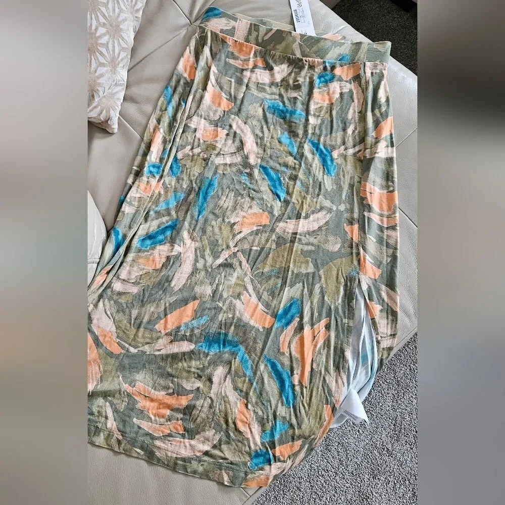 Esprit nwt skirt - Picture 3 of 6